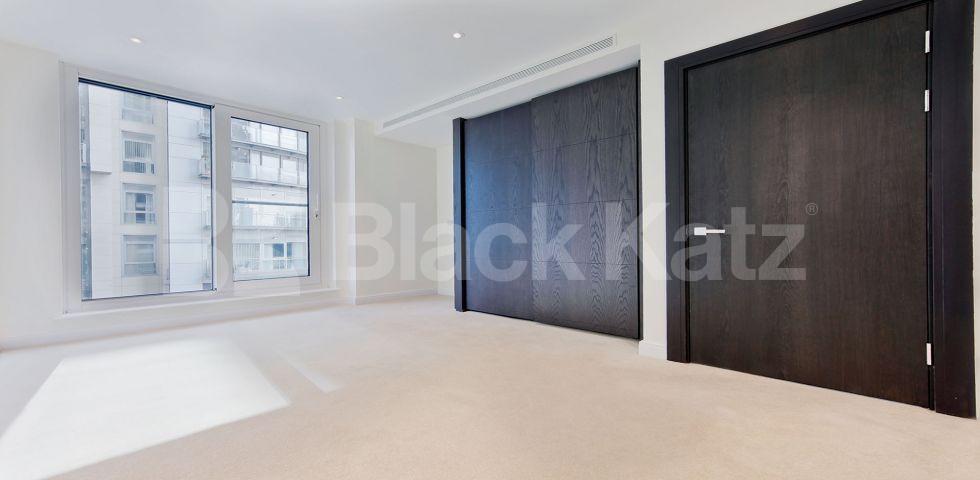 			LET, 2 Bedroom, 1 bath, 1 reception Apartment			 Cascade Court, The Vista's, Battersea Park